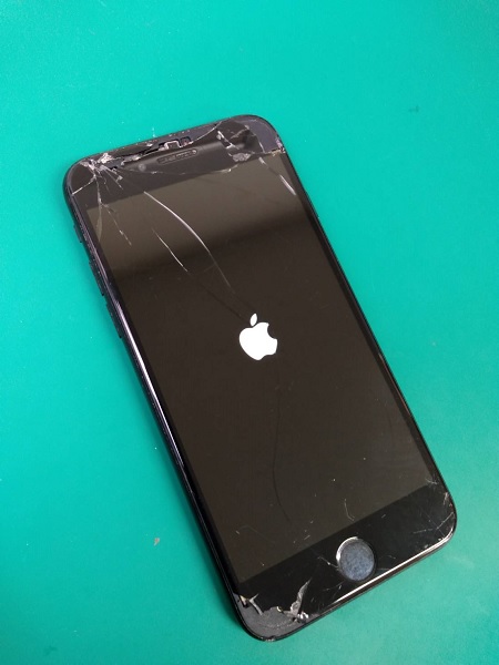 iPhone7の液晶修理の事例をご紹介します! | iPhone修理アイサポ 修理事例 