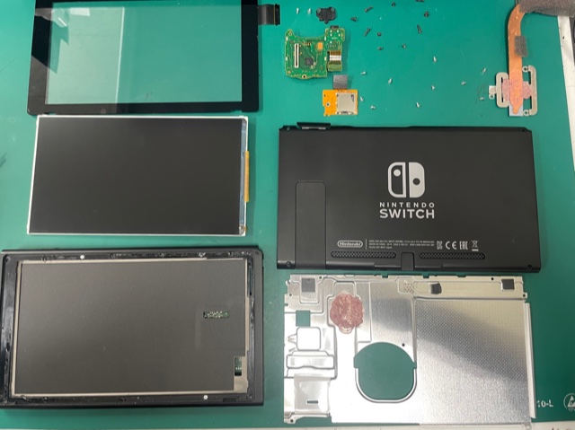 Nintendo Switch 画面修理始めました！ | iPhone修理アイサポ 修理事例