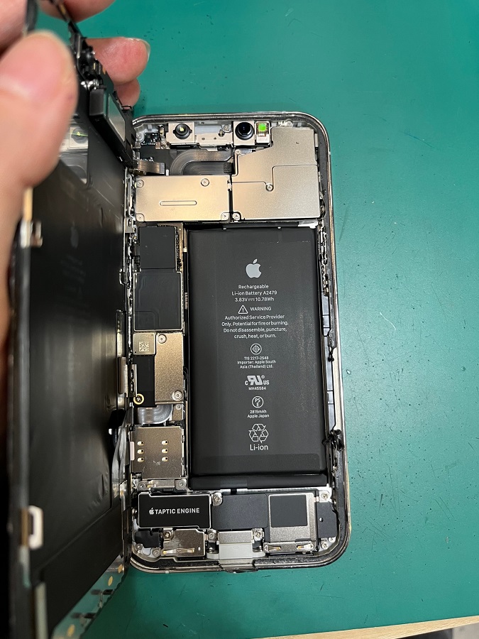 iPhone12Proのフロントパネル交換ご案内！ | iPhone修理アイサポ 修理事例