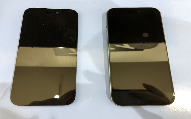 iPhone16 液晶交換修理事例のご紹介 | iPhone修理アイサポ 修理事例